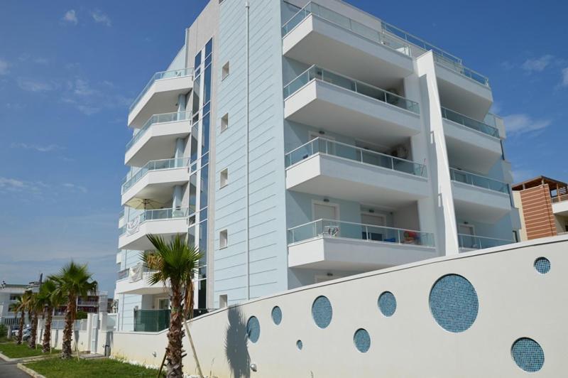 Case Vacanze Blue Bay Resort Roseto Degli Abruzzi Ngoại thất bức ảnh
