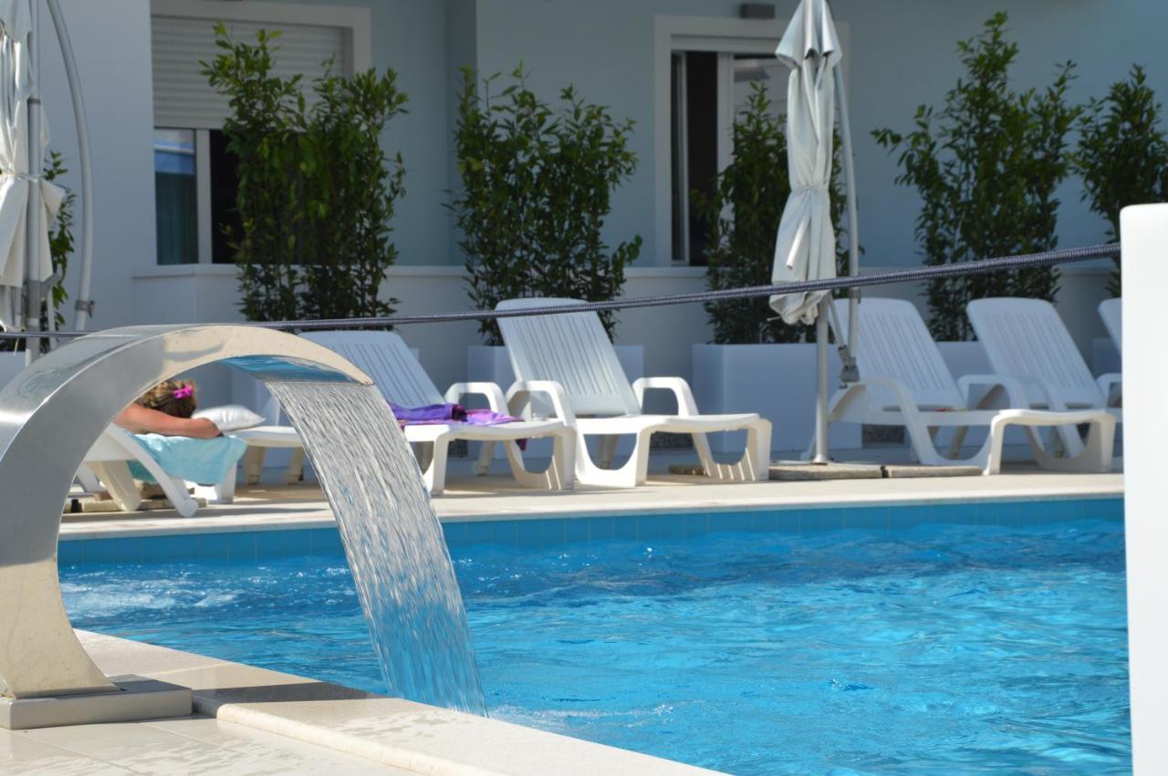 Case Vacanze Blue Bay Resort Roseto Degli Abruzzi Ngoại thất bức ảnh