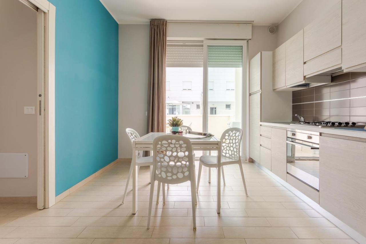 Case Vacanze Blue Bay Resort Roseto Degli Abruzzi Ngoại thất bức ảnh